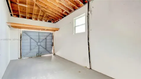 1921 NE 158th Street North Miami Beach FL 33162