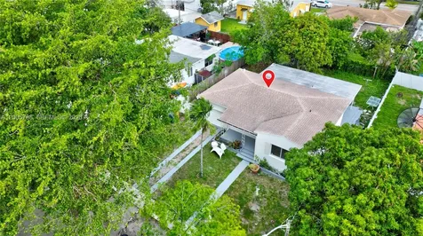 1921 NE 158th Street North Miami Beach FL 33162