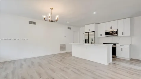 1921 NE 158th Street North Miami Beach FL 33162
