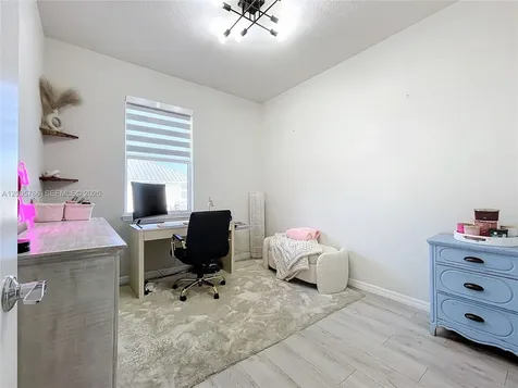 5040 Eucalyptus Drive Hollywood FL 33021