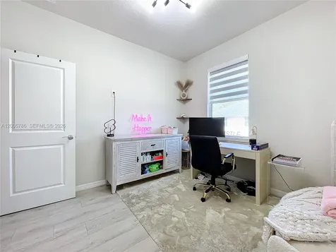 5040 Eucalyptus Drive Hollywood FL 33021