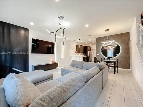 5040 Eucalyptus Drive Hollywood FL 33021