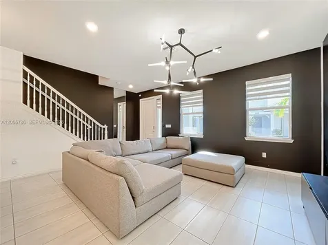 5040 Eucalyptus Drive Hollywood FL 33021