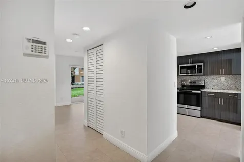 845 NW 91st Terrace Plantation FL 33324