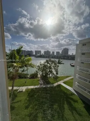2861 Leonard Drive Aventura FL 33160
