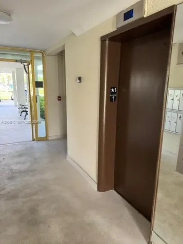 2861 Leonard Drive Aventura FL 33160