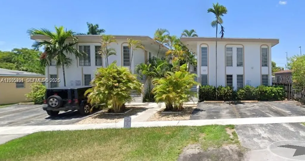 1610 Liberty Street Hollywood FL 33020