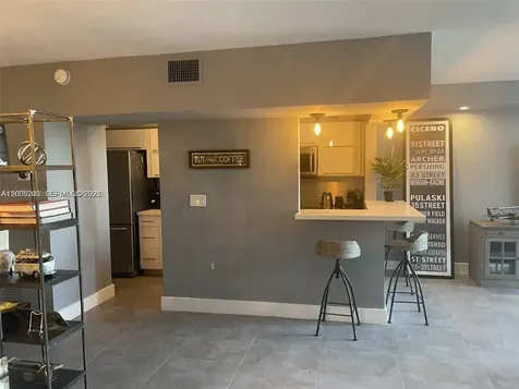 1000 West Avenue Miami Beach FL 33139