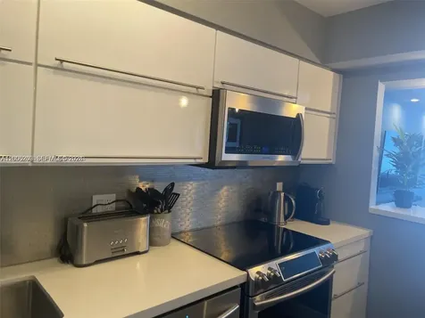 1000 West Avenue Miami Beach FL 33139