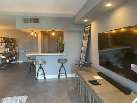 1000 West Avenue Miami Beach FL 33139