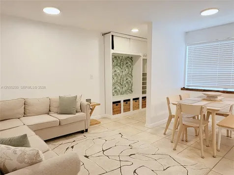 944 Meridian Avenue Miami Beach FL 33139