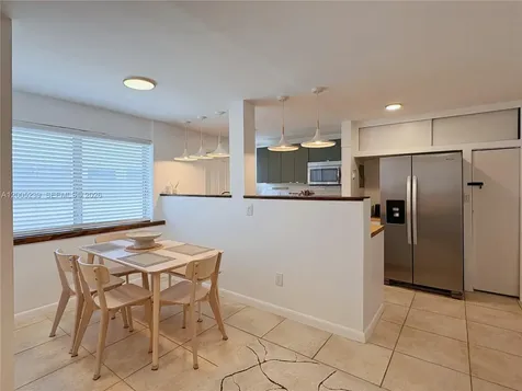 944 Meridian Avenue Miami Beach FL 33139