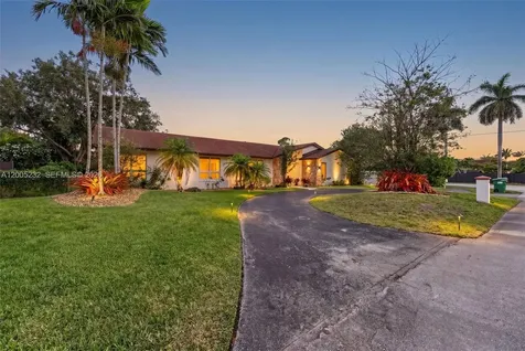 10124 SW 130th Terrace Miami FL 33176