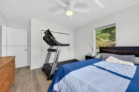 10124 SW 130th Terrace Miami FL 33176