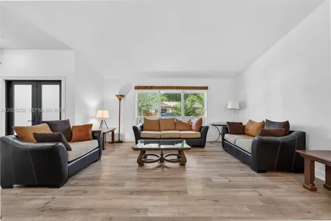 10124 SW 130th Terrace Miami FL 33176
