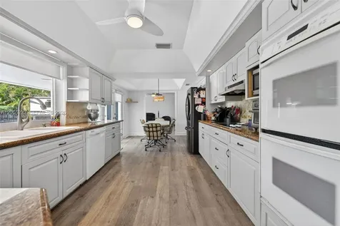 10124 SW 130th Terrace Miami FL 33176