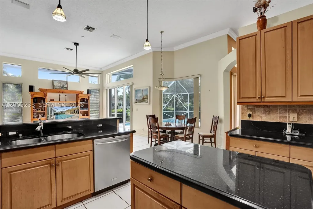 4921 NW 112th Drive Coral Springs FL 33076