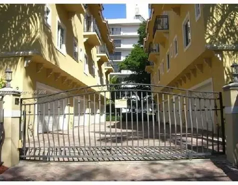 2919 Coconut Avenue Miami FL 33133