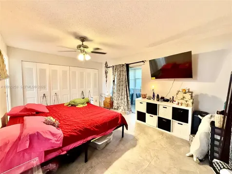 431 Chatham U West Palm Beach FL 33417