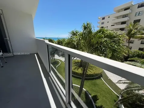 100 Lincoln Road Miami Beach FL 33139