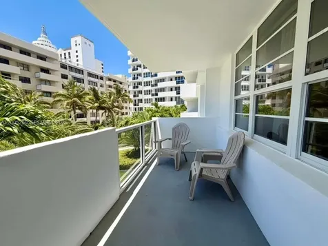 100 Lincoln Road Miami Beach FL 33139