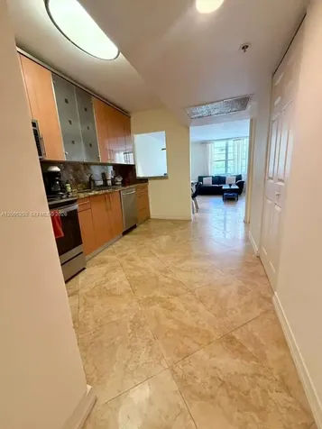 100 Lincoln Road Miami Beach FL 33139