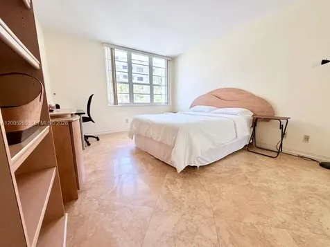 100 Lincoln Road Miami Beach FL 33139