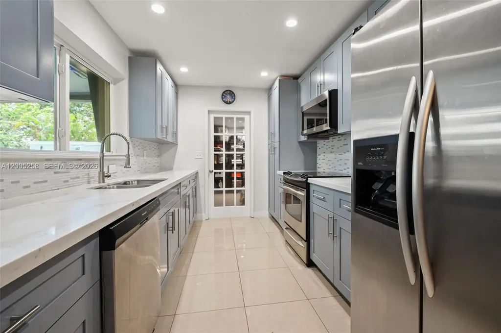 541 SW 38th Avenue Fort Lauderdale FL 33312