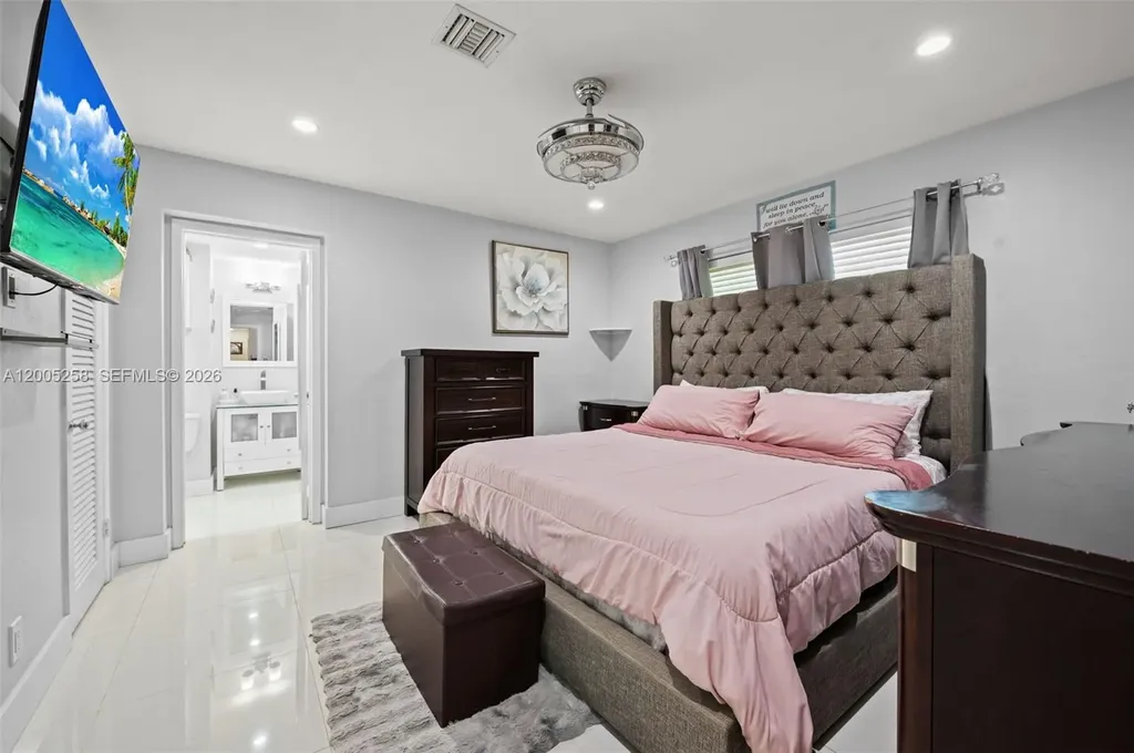 541 SW 38th Avenue Fort Lauderdale FL 33312