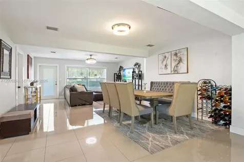 541 SW 38th Avenue Fort Lauderdale FL 33312