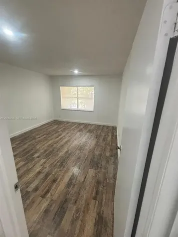 17901 NW 68th Avenue Hialeah FL 33015