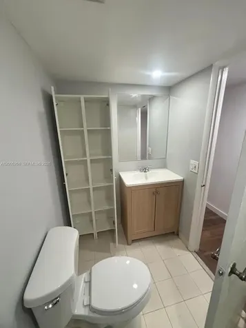 17901 NW 68th Avenue Hialeah FL 33015