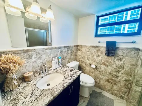 2625 Collins Avenue Miami Beach FL 33140