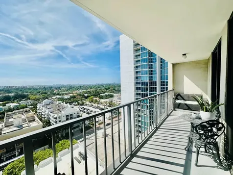 2625 Collins Avenue Miami Beach FL 33140