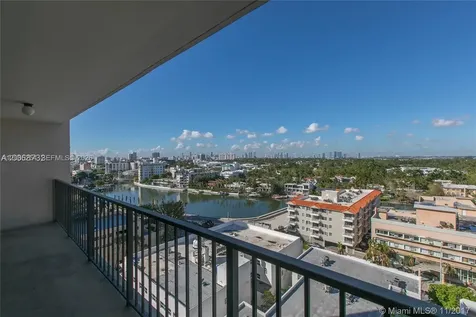 2625 Collins Avenue Miami Beach FL 33140