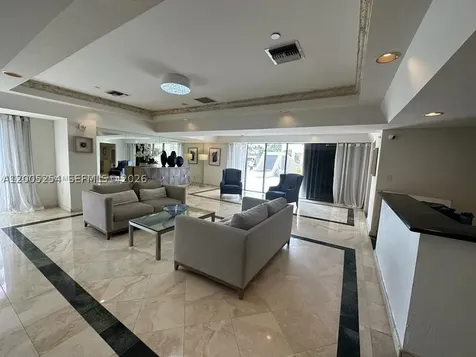2625 Collins Avenue Miami Beach FL 33140