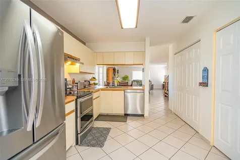 9786 SW 222nd Terrace Cutler Bay FL 33190