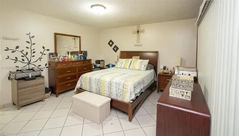 9786 SW 222nd Terrace Cutler Bay FL 33190
