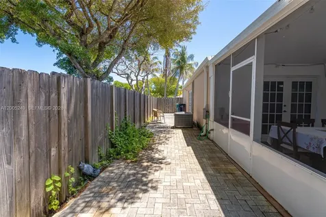 9786 SW 222nd Terrace Cutler Bay FL 33190