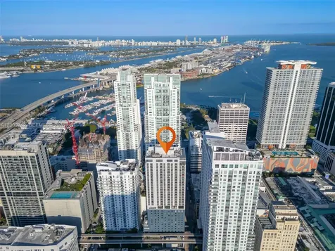 227 NE 2nd Street Miami FL 33132