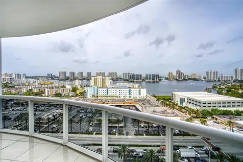 18201 Collins Avenue Sunny Isles Beach FL 33160