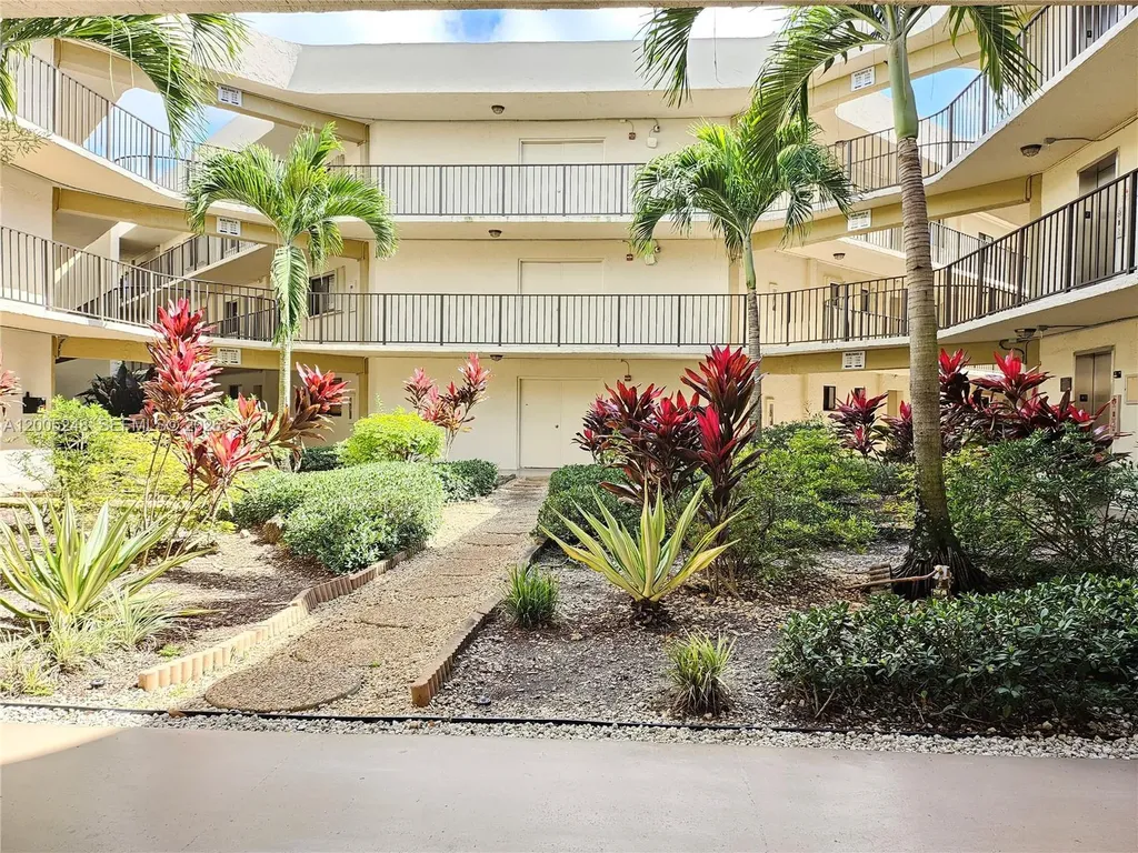 8005 SW 107th Avenue Miami FL 33173