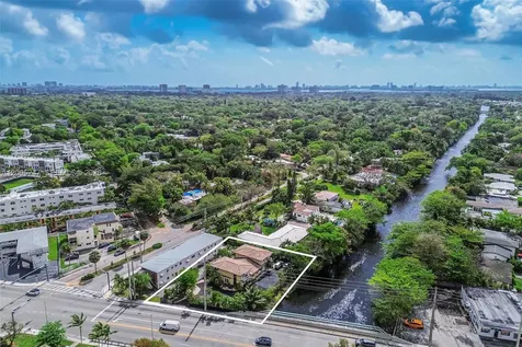 12085 W Dixie Highway Biscayne Park FL 33161
