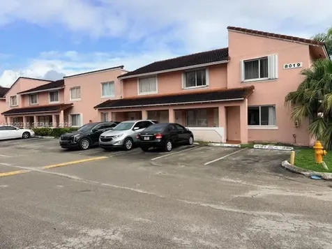 8019 Lake Drive Doral FL 33166