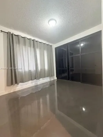 8019 Lake Drive Doral FL 33166