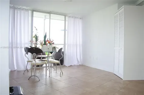 6995 NW 186th Street Hialeah FL 33015