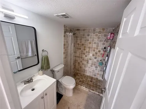 6995 NW 186th Street Hialeah FL 33015