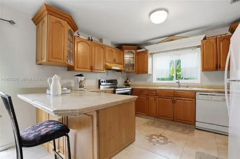 1066 Highlands Drive Naples FL 34103
