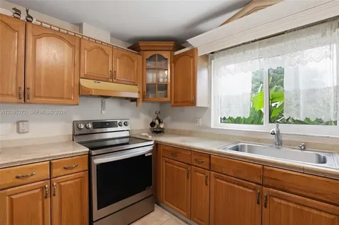 1066 Highlands Drive Naples FL 34103