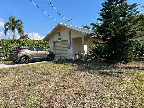 1066 Highlands Drive Naples FL 34103